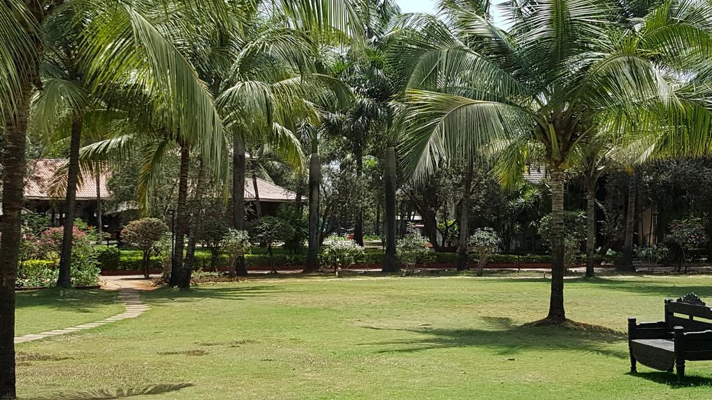 Tropicana Resort & Spa Alibaug 阿里巴格 外观 照片